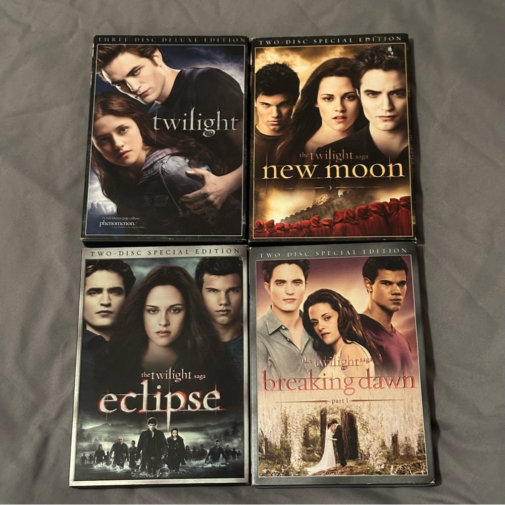 4 DVD Twilight Series Movie Bundle Set
